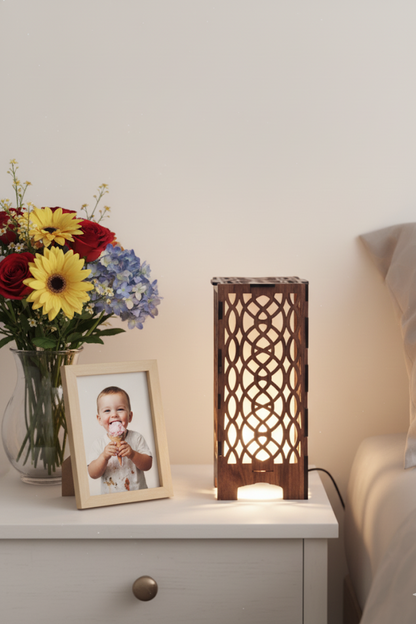 Real Wood Art Ogee Arch Series Table Lamp 11cmx11cmx26cm